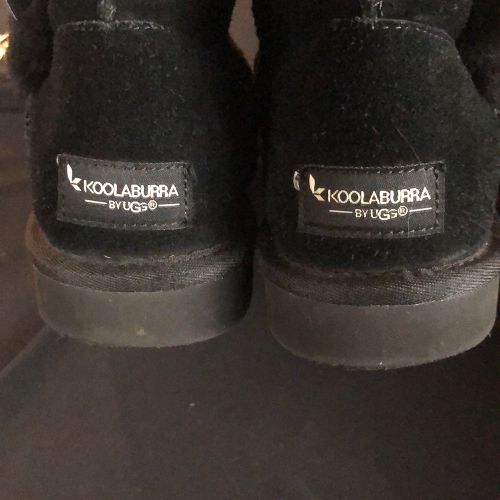 Koolaburra by UGG Black Suede size 7 Excellent Condition - Picture 7 of 7